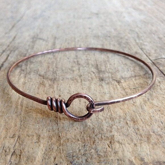 Antique Copper Hook & Eye Bangle Rustic Boho Unisex Bracelet - 8 inches - Picture 2 of 3